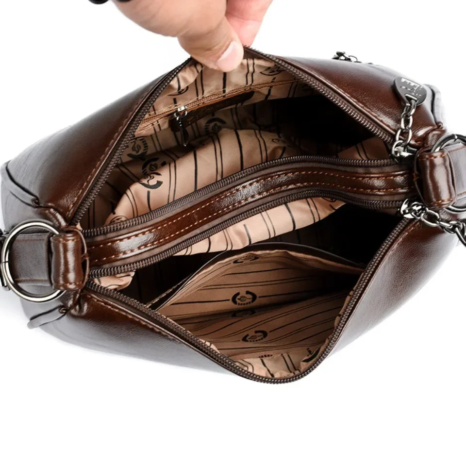 Bolsa de Ombro Feminina de Couro