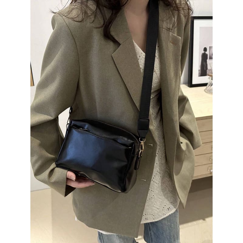 Bolsa de Couro Feminina Transversal Karina Multitare