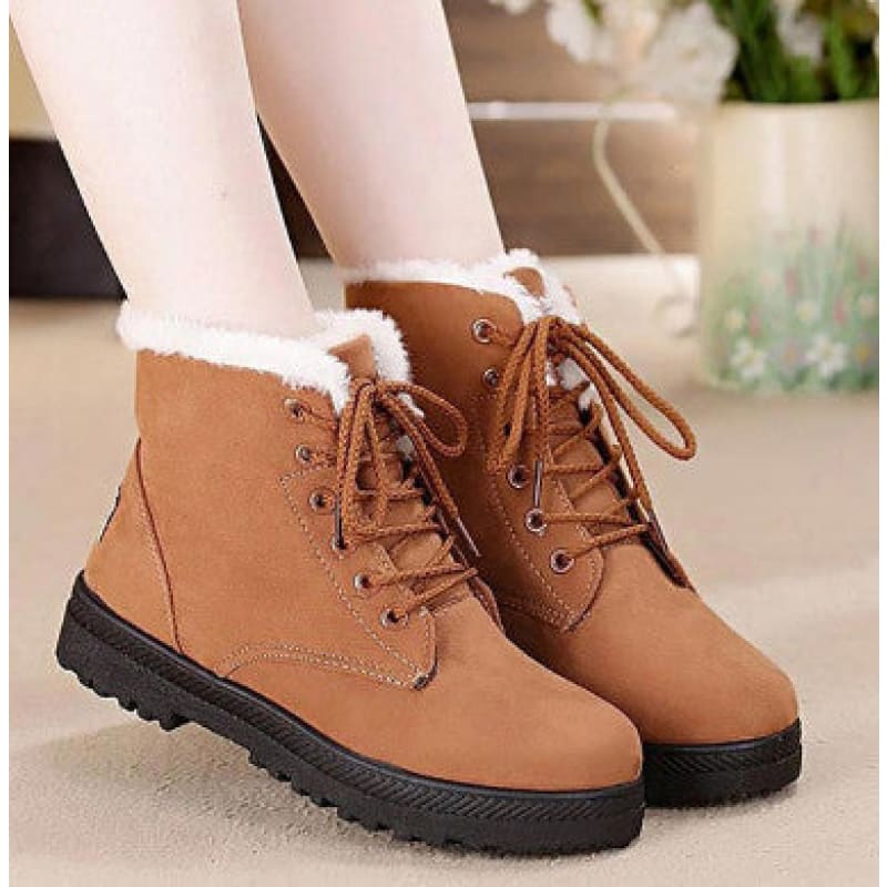 Bota Forrada Feminina Cano Curto Marrom / 33 036