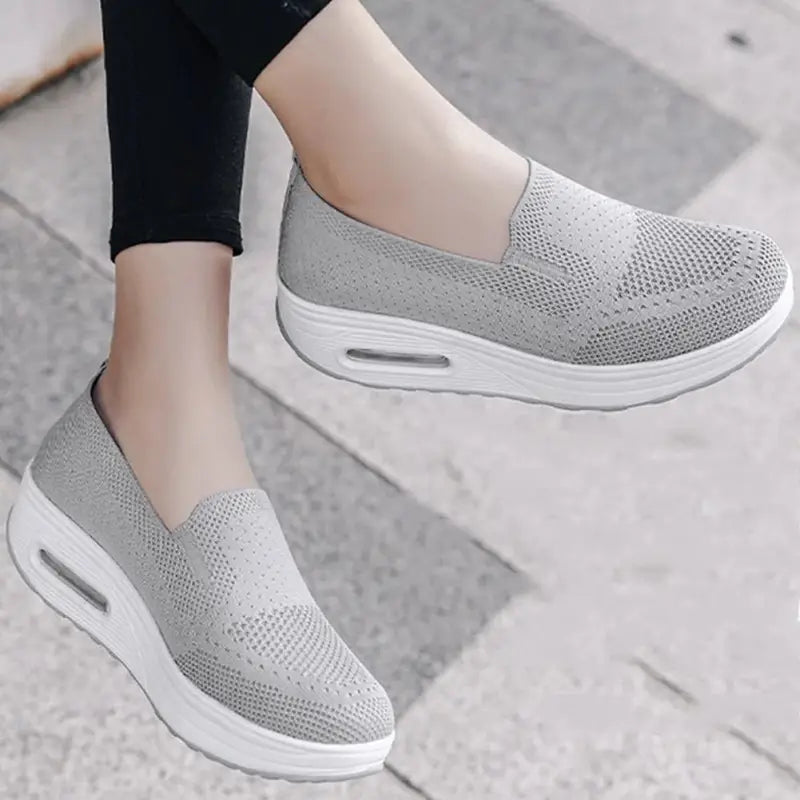 Tênis Feminino Ortopédico Confort Plus