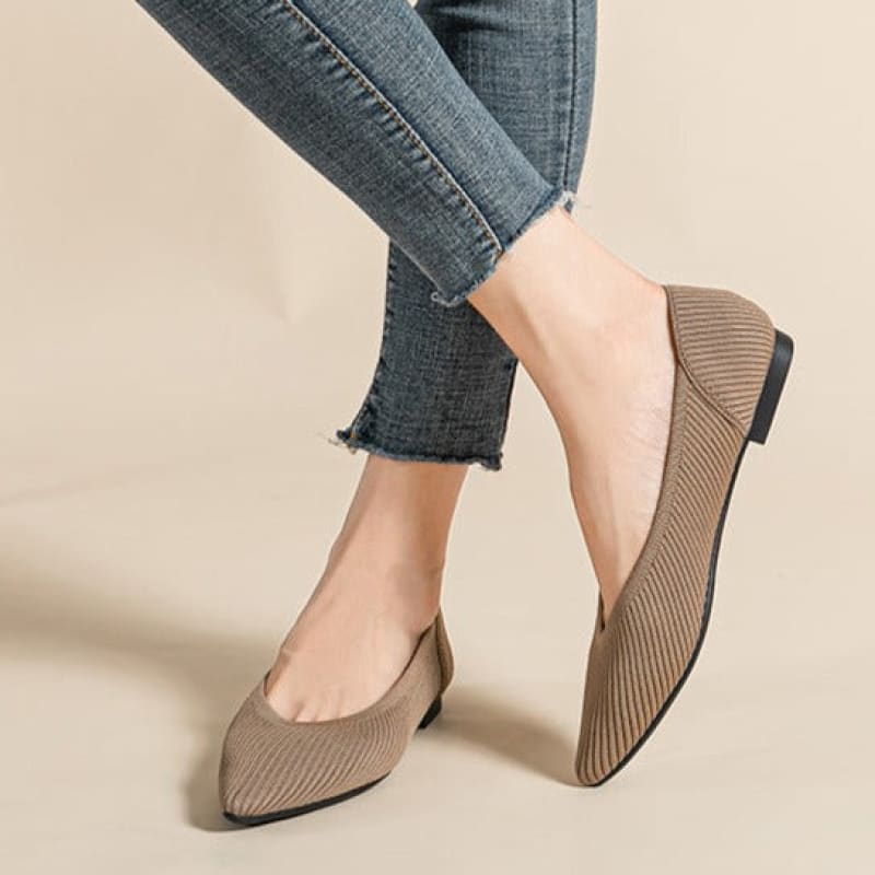 Sapatilha Bico Fino Elegante Marrom / 33 164