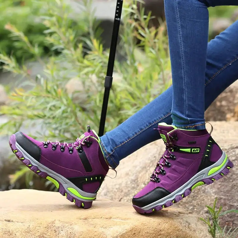 Bota Trekking Feminina 353